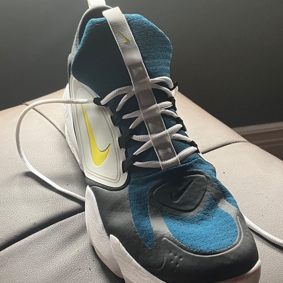 Like new Nike Air Max Alpha Savage Men's Training Shoe	 Size US 15 - Picture 2 of 4